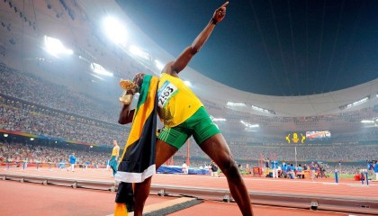 海星体育官方_希勒犀利点评引发足坛深思，格拉利什亿元身价时代已成过去，高薪泡沫面临破裂